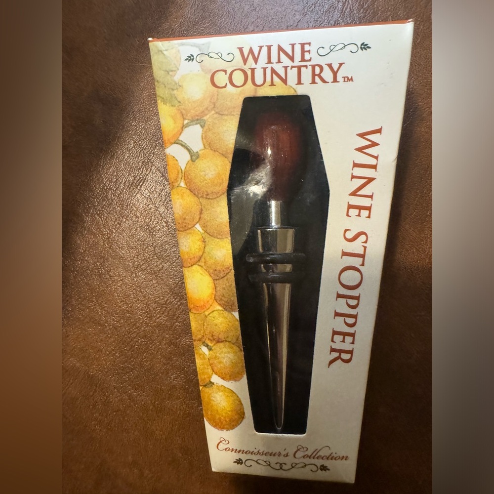NWT Wine Country bottle stopper.